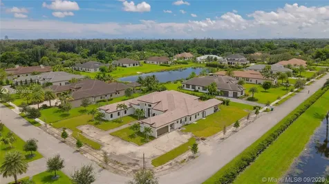 10550 N Camelot Circle Davie FL 33328