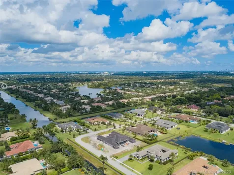 10550 N Camelot Circle Davie FL 33328