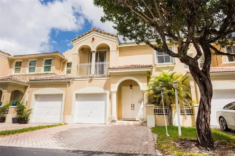 10021 NW 32nd Terrace Doral FL 33172