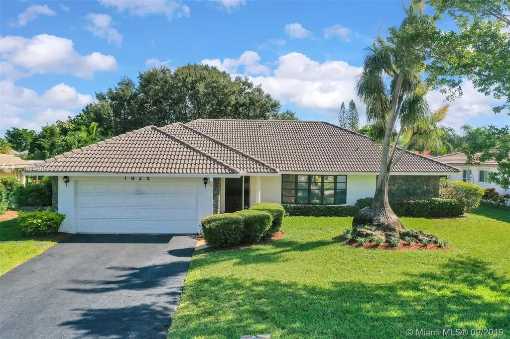 1025 NW 83rd Drive Coral Springs FL 33071