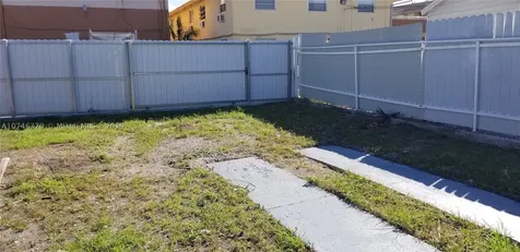 1054 W 30th Street Hialeah FL 33012