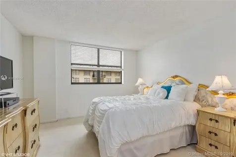 290 174th Street Sunny Isles Beach FL 33160
