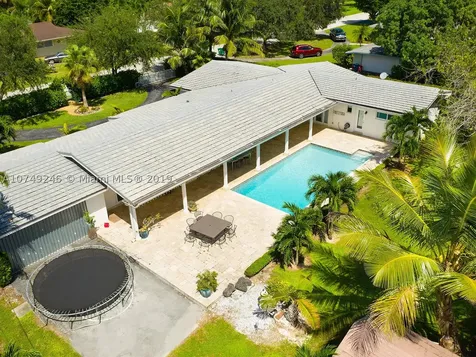 7690 SW 133rd Street Pinecrest FL 33156
