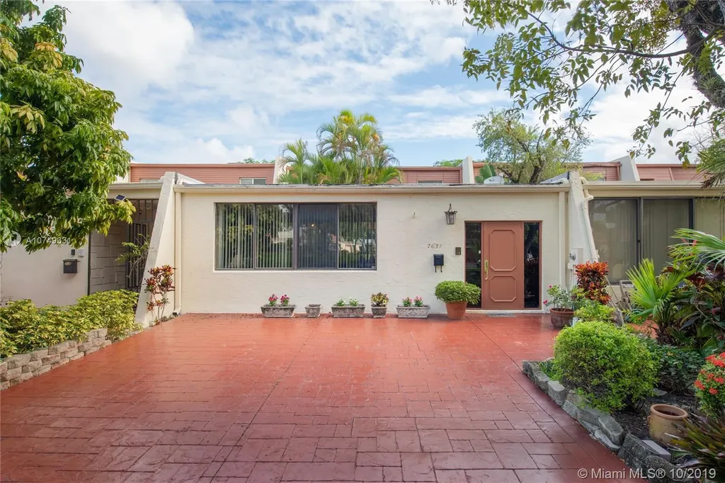 7631 SW 102nd Place Miami FL 33173