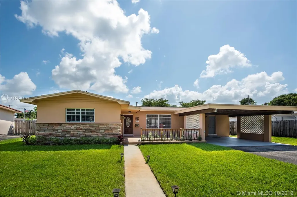 5240 SW 3rd Court Plantation FL 33317