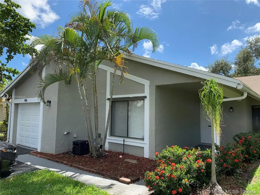991 NW 89th Avenue Plantation FL 33324