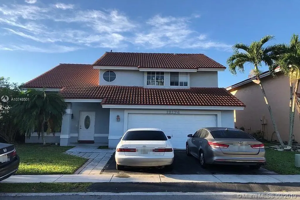 12174 NW 35th Street Sunrise FL 33323