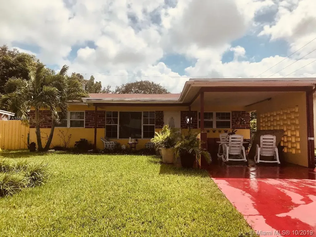6780 Mcclellan Street Hollywood FL 33024