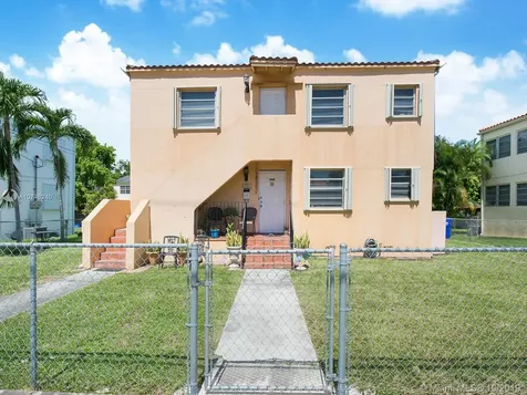 3521 SW 16th Terrace Miami FL 33145