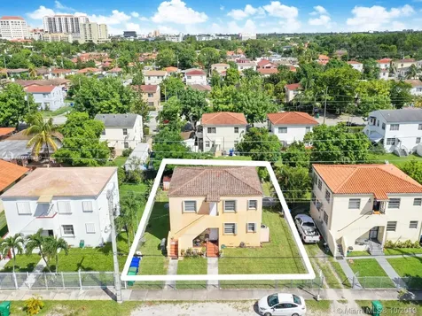 3521 SW 16th Terrace Miami FL 33145
