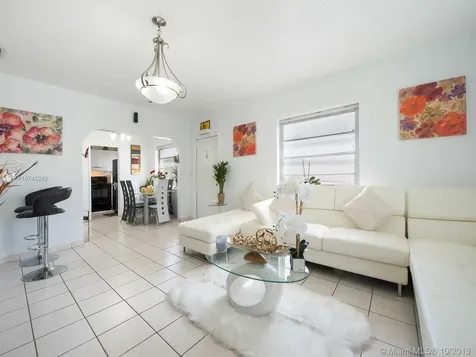 3521 SW 16th Terrace Miami FL 33145