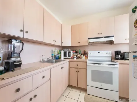 3521 SW 16th Terrace Miami FL 33145