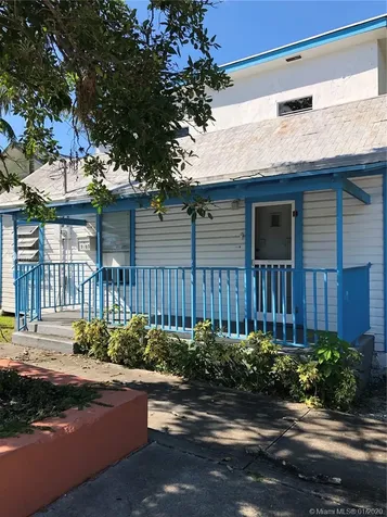 3603 Charles Avenue Miami FL 33133