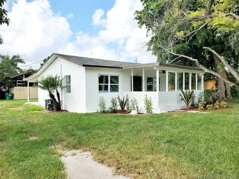 916 NE 14th Street Homestead FL 33030
