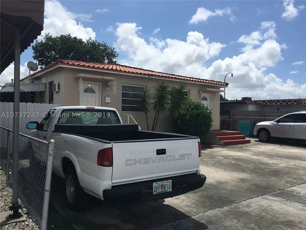 16 E 15th Street Hialeah FL 33010