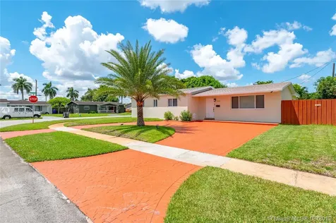 200 N 69th Avenue Hollywood FL 33024