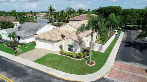 1001 Seabrook Avenue Davie FL 33325