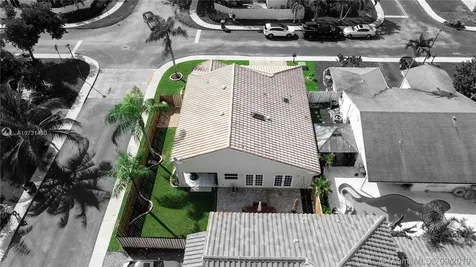 1001 Seabrook Avenue Davie FL 33325