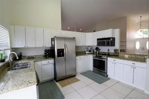 1001 Seabrook Avenue Davie FL 33325