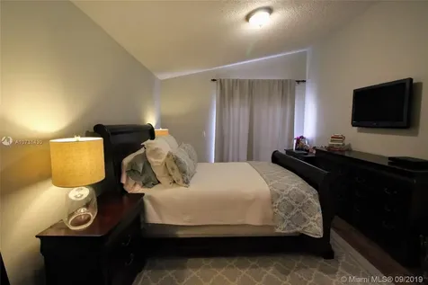 1001 Seabrook Avenue Davie FL 33325
