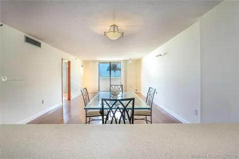 1623 Collins Avenue Miami Beach FL 33139