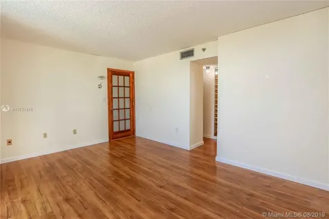1623 Collins Avenue Miami Beach FL 33139