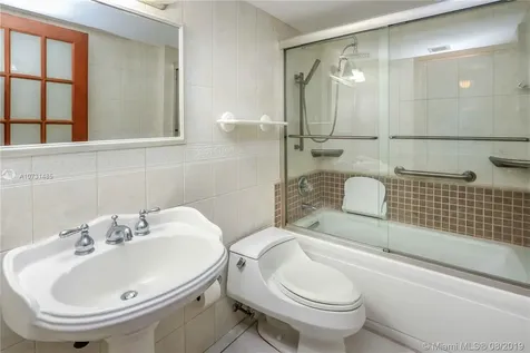 1623 Collins Avenue Miami Beach FL 33139
