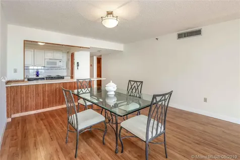 1623 Collins Avenue Miami Beach FL 33139