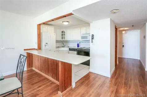 1623 Collins Avenue Miami Beach FL 33139