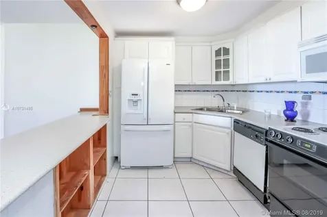 1623 Collins Avenue Miami Beach FL 33139
