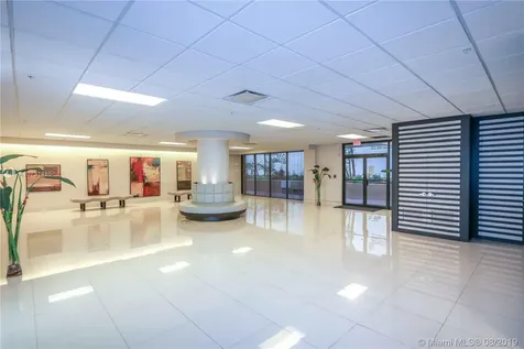1623 Collins Avenue Miami Beach FL 33139