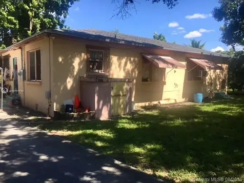 1081 NW 105th Street Miami FL 33150