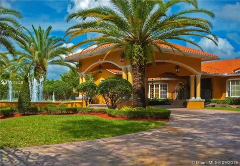 5851 SW 118th Avenue Miami FL 33183