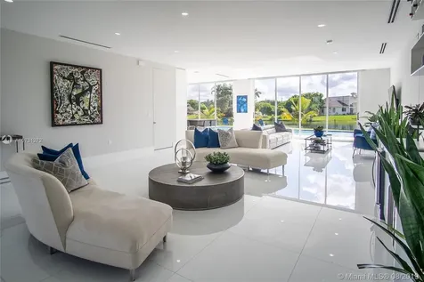 8521 SW 93rd Court Miami FL 33173