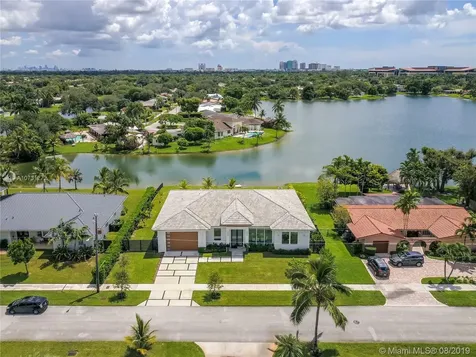 8521 SW 93rd Court Miami FL 33173