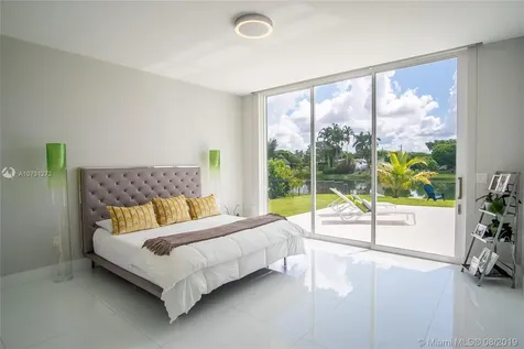 8521 SW 93rd Court Miami FL 33173