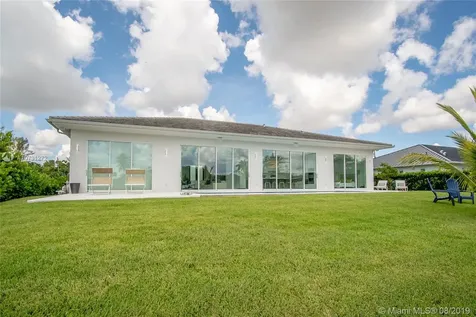 8521 SW 93rd Court Miami FL 33173