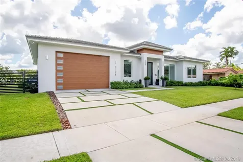 8521 SW 93rd Court Miami FL 33173