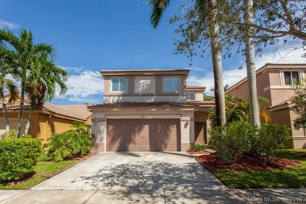 445 Conservation Drive Weston FL 33327