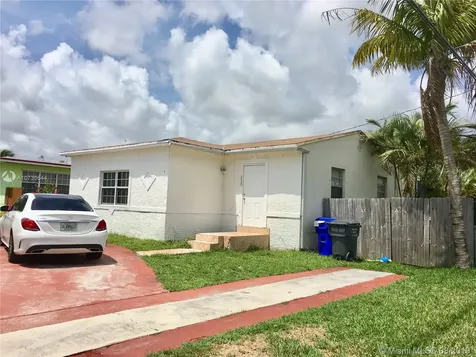 320 S 28th Avenue Hollywood FL 33020