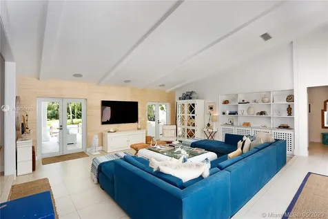 6100 SW 128th Street Pinecrest FL 33156