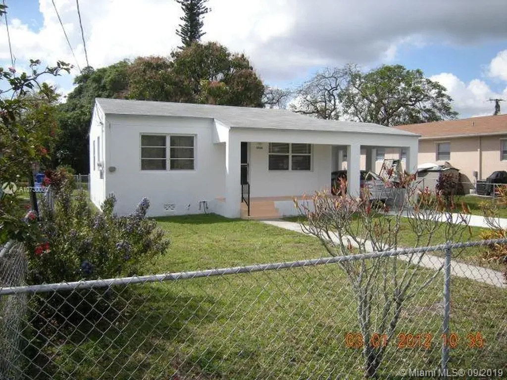 5926 Fillmore Street Hollywood FL 33021