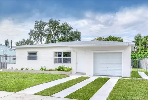 4200 SW 38th Street West Park FL 33023