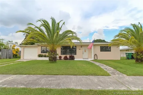 1741 NW 10th Street Homestead FL 33030