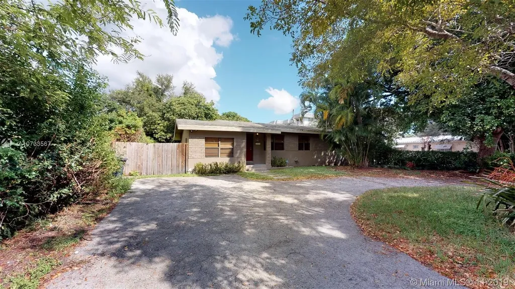 1075 NE 122nd Street North Miami FL 33161