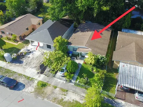 2115 NW 47th Street Miami FL 33142