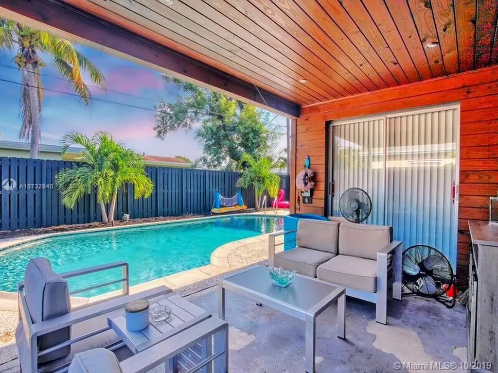 8551 NW 24th Street Sunrise FL 33322