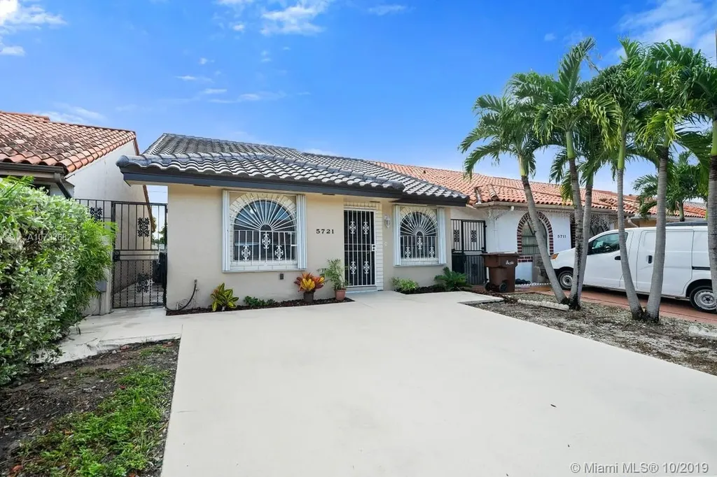 5721 W 20th Court Hialeah FL 33016
