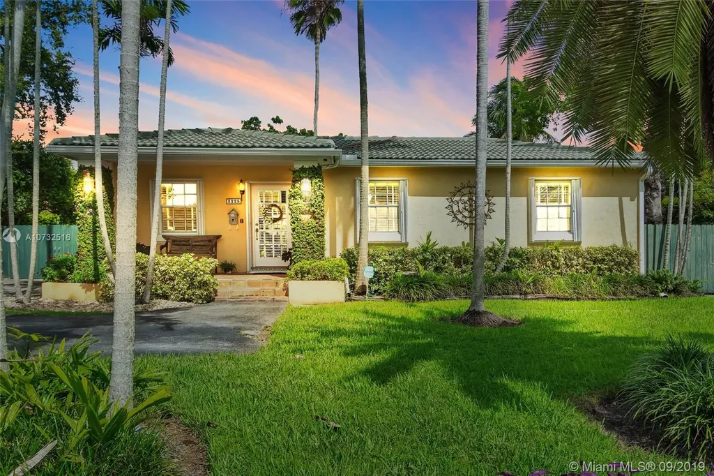 3225 SW 81st Avenue Miami FL 33155