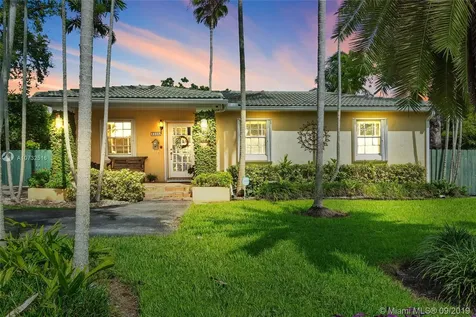 3225 SW 81st Avenue Miami FL 33155